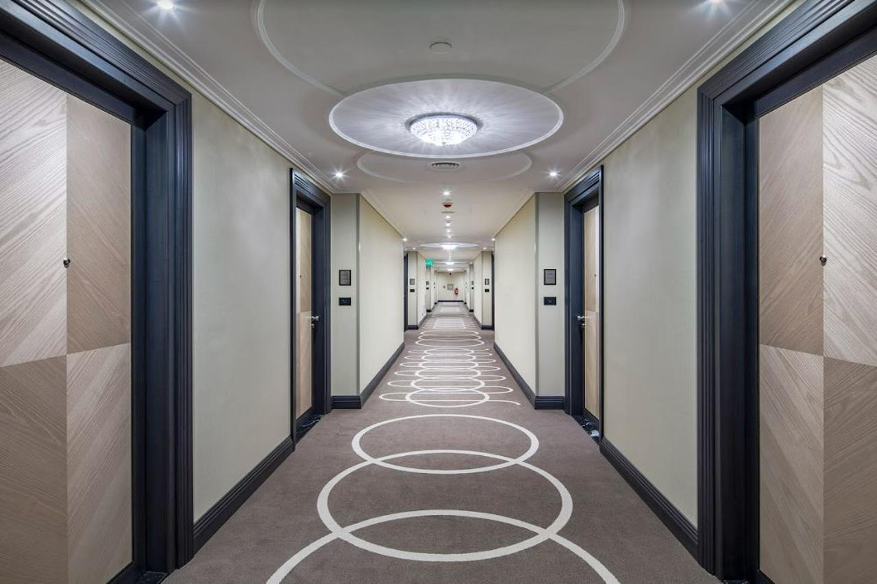 Hilton Crna Gora Hotel 5*