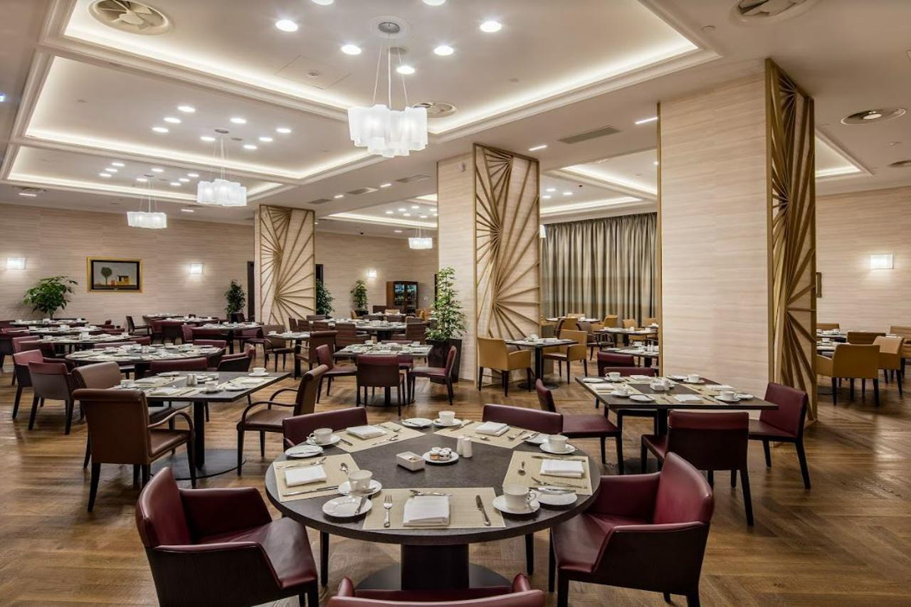 Hotel Hilton Crna Gora 5*